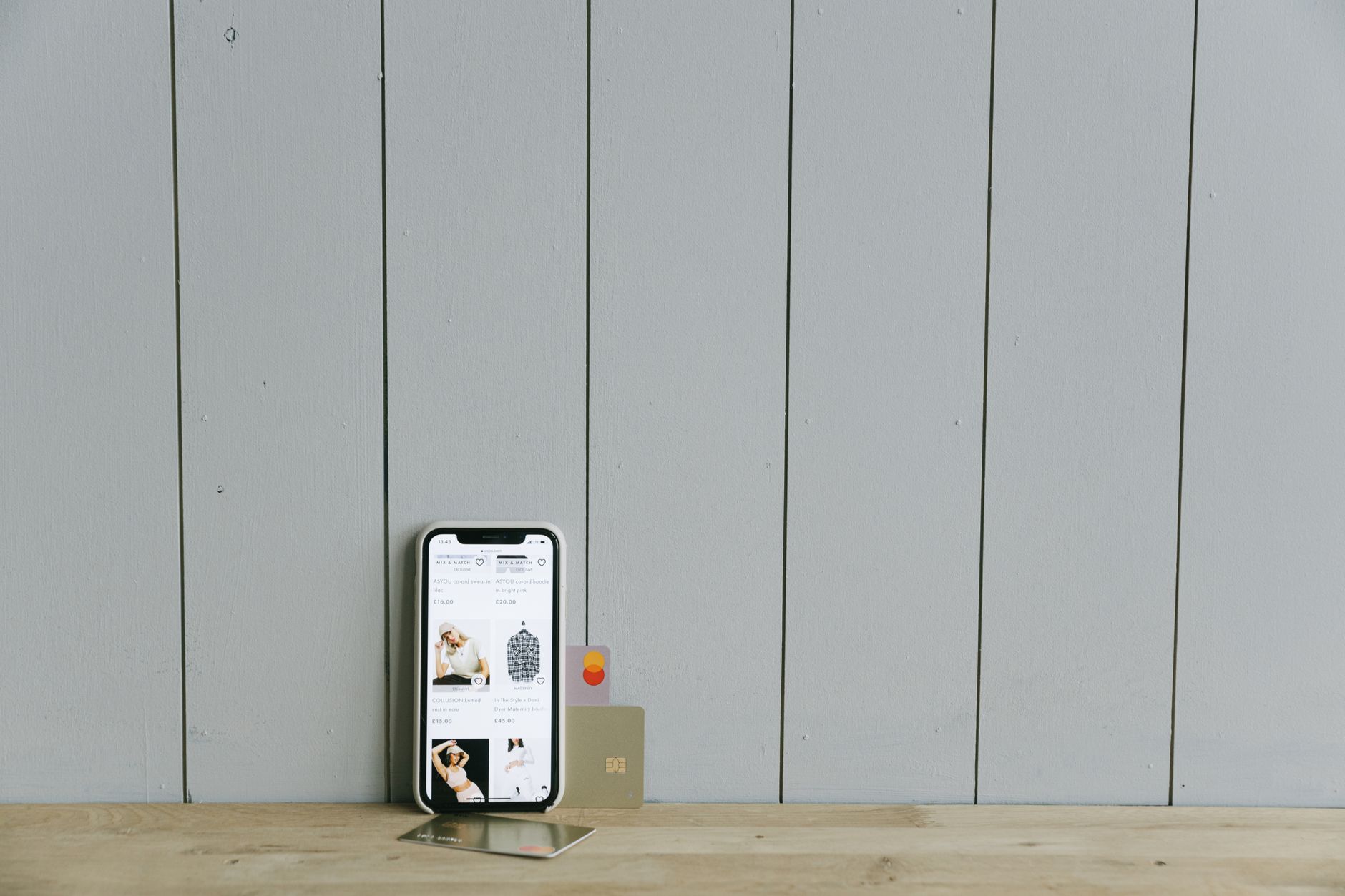 Person managing a hardware digital wallet for cryptocurrency self-custody storage